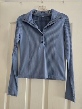 Athleta Flurry Seamless Henley Long Sleeve Shirt